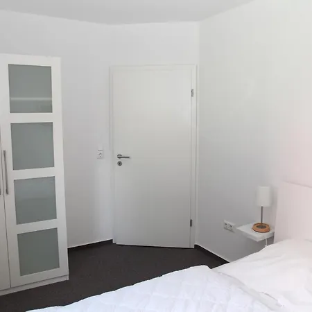 Ebbe Apartment *
